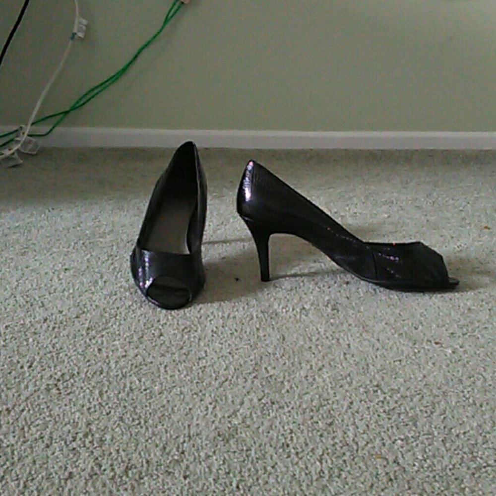 Women's shoes